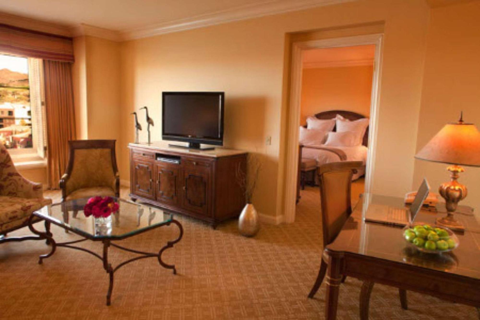 Hilton Lake Las Vegas Resort & Spa Exterior photo
