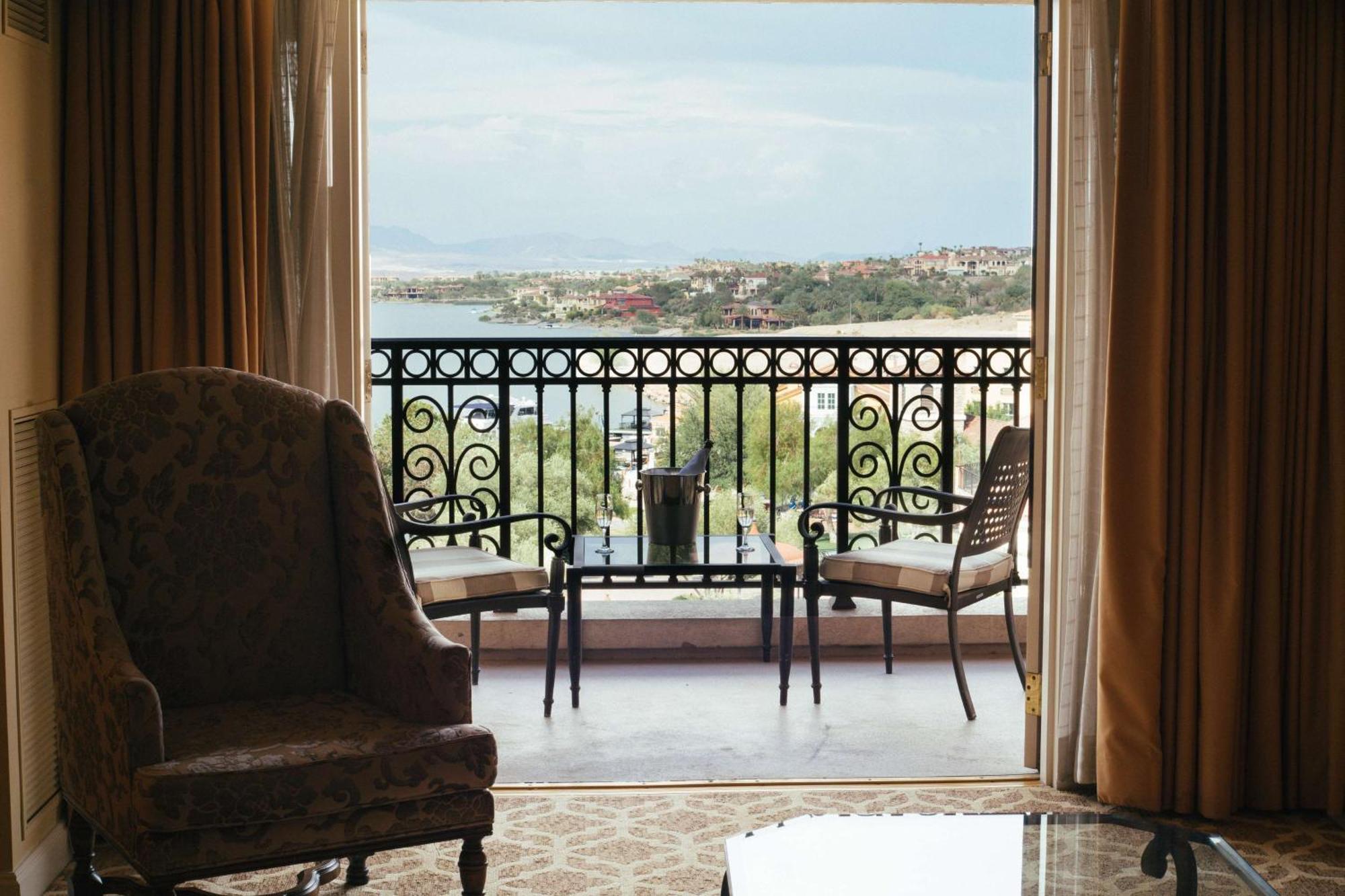 Hilton Lake Las Vegas Resort & Spa Exterior photo
