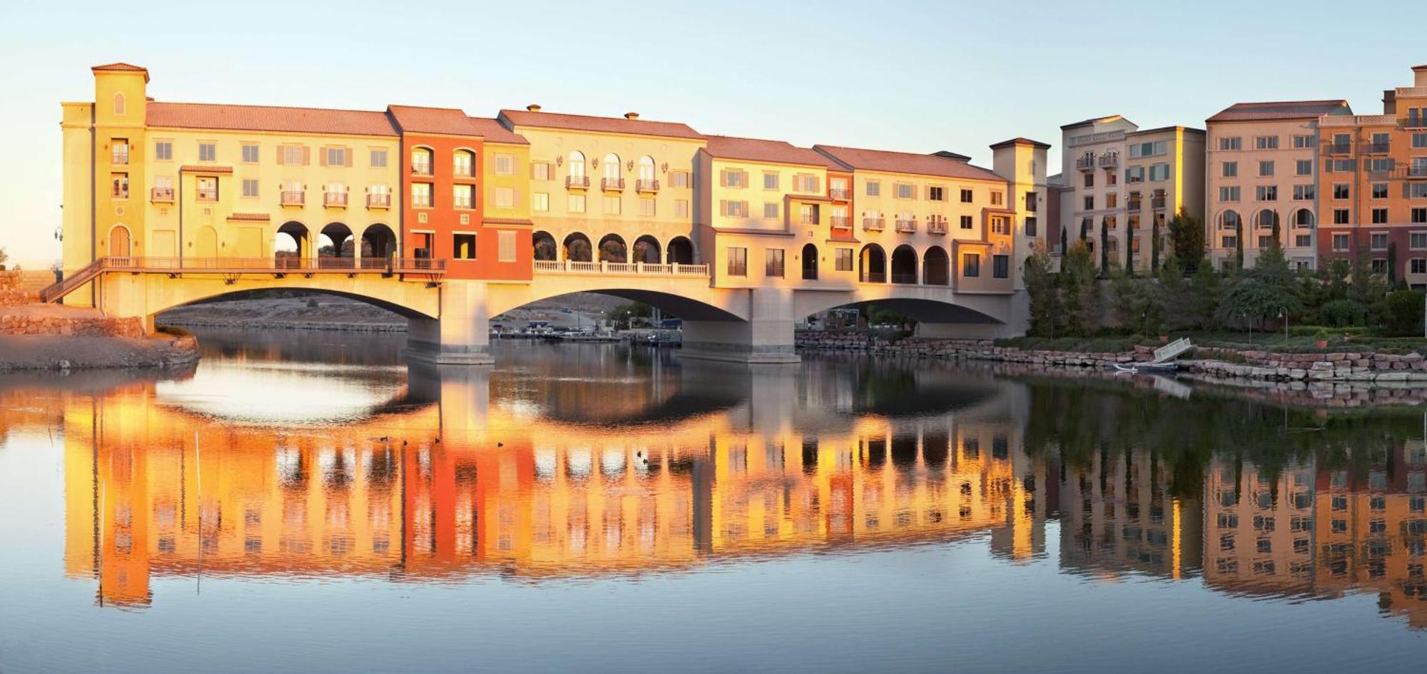 Hilton Lake Las Vegas Resort & Spa Exterior photo