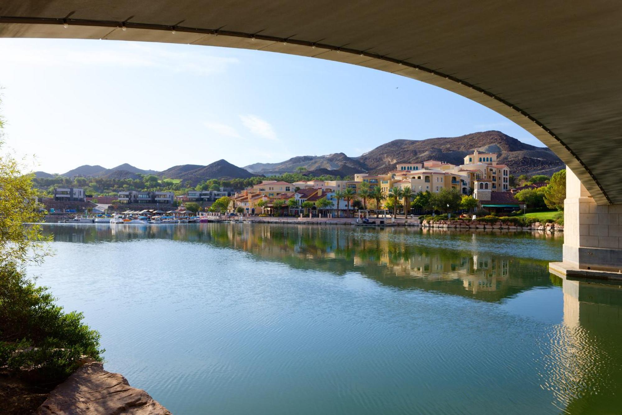 Hilton Lake Las Vegas Resort & Spa Exterior photo